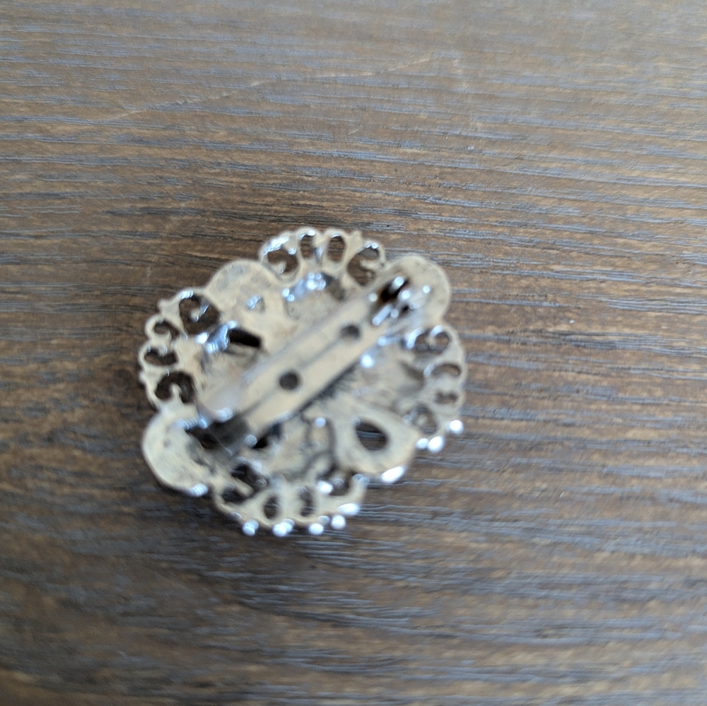 Stunning Bejewelled Retro Brooch - Picture 3 of 3
